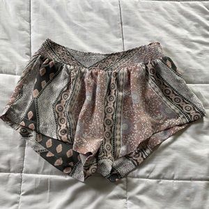 Flowy printed shorts